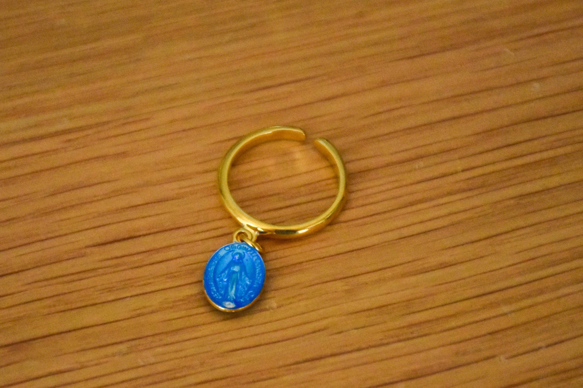 Classic Ring with Madonnina