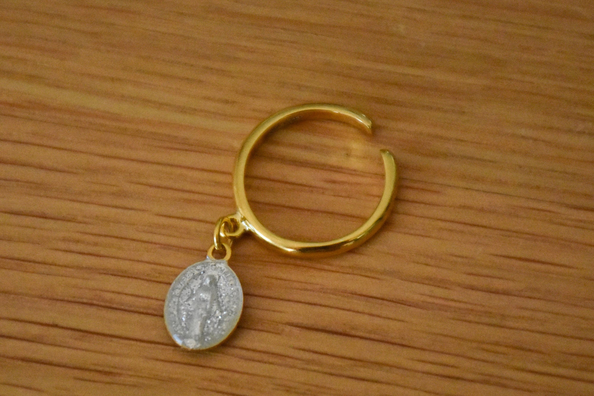 Classic Ring with Madonnina